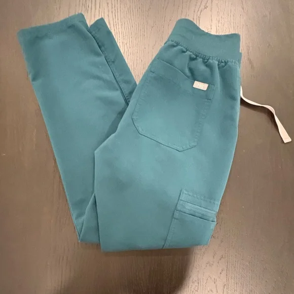 Figs Technical Collection Eucalyptus Yola High Waisted Scrub Pants - Picture 2 of 3